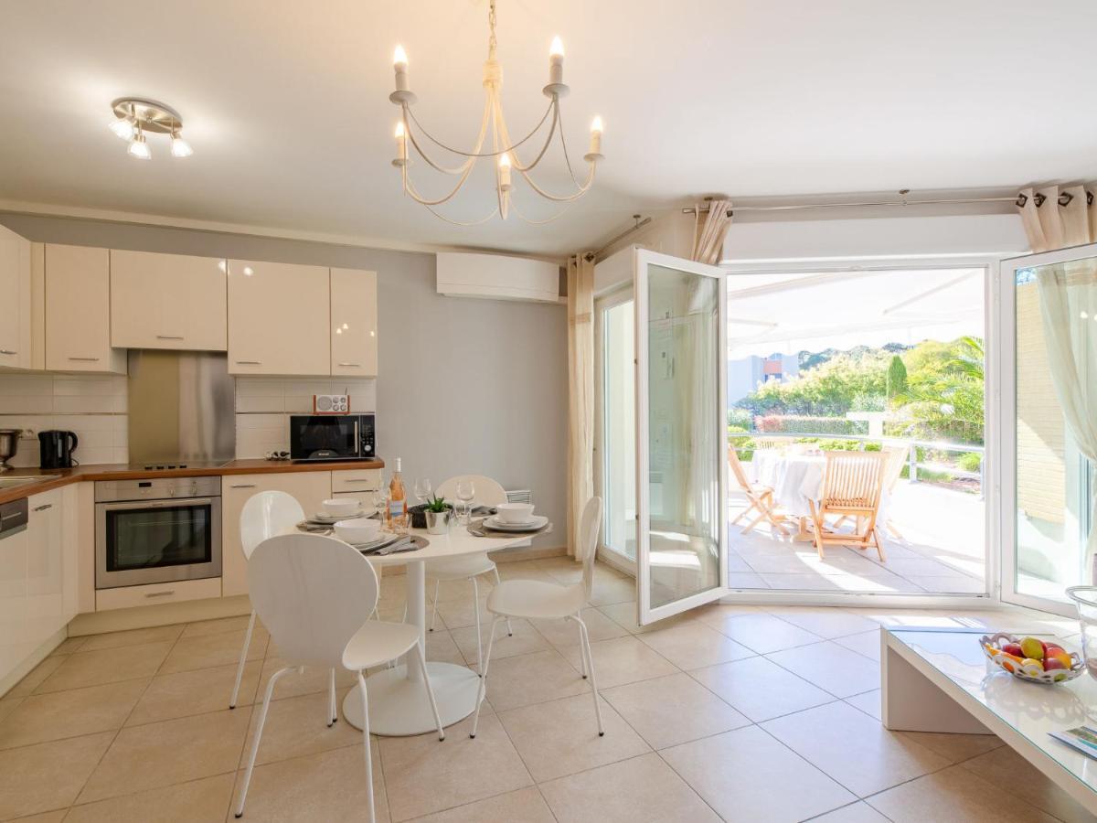 Apartment Les Rivages De L'Esterel By Interhome Boulouris-sur-Mer Luaran gambar